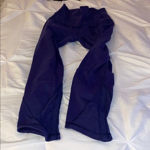 Lululemon size 4 workout cropped pants